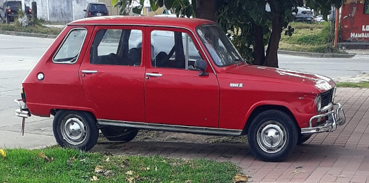 IKA Renault 6
