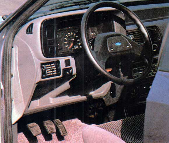 Ford Escort 1.8 Guarujá