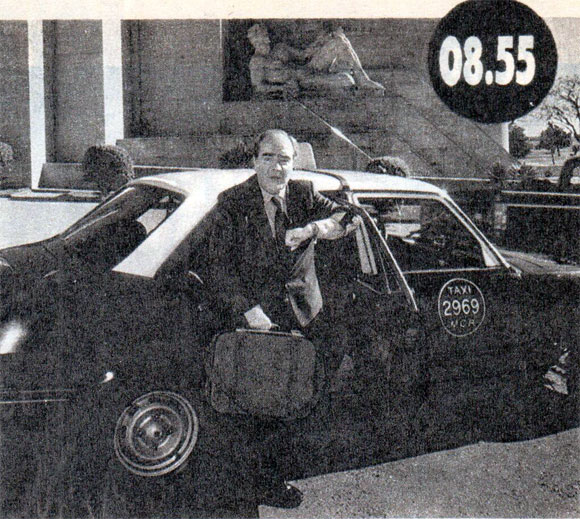 Buenos Aires - Rosario: Auto vs Avión con Ford Escort Ghia Año 1989