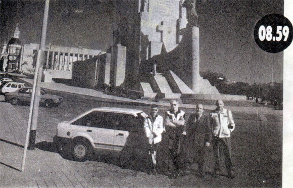 Buenos Aires - Rosario: Auto vs Avión con Ford Escort Ghia Año 1989