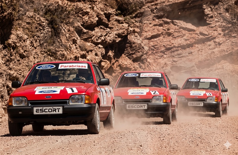 Operativo Ruta 40 con Ford Escort Ghia