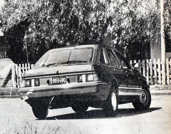 Ford Sierra Ghia 2.3 - Revista Corsa