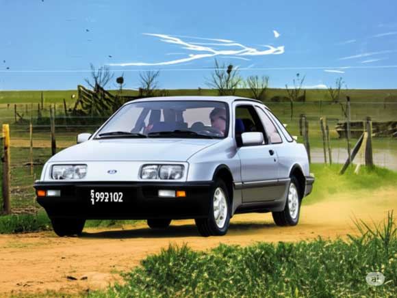 Ford Sierra XR4 por Cocho L&oacute;pez y Juan Mar&iacute;a Traverso