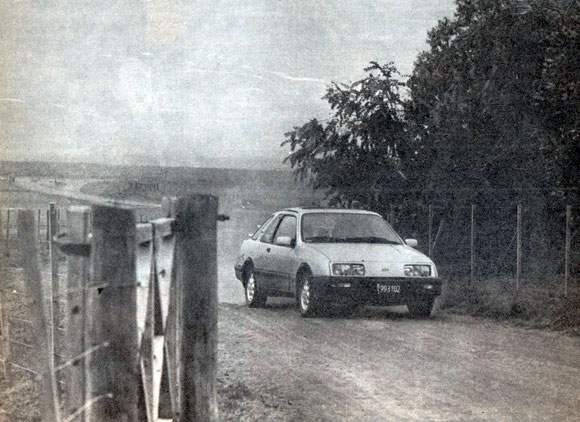 Ford Sierra XR4 por Cocho L&oacute;pez y Juan Mar&iacute;a Traverso