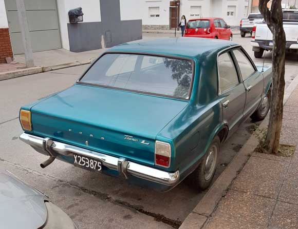 Ford Taunus 2000 L