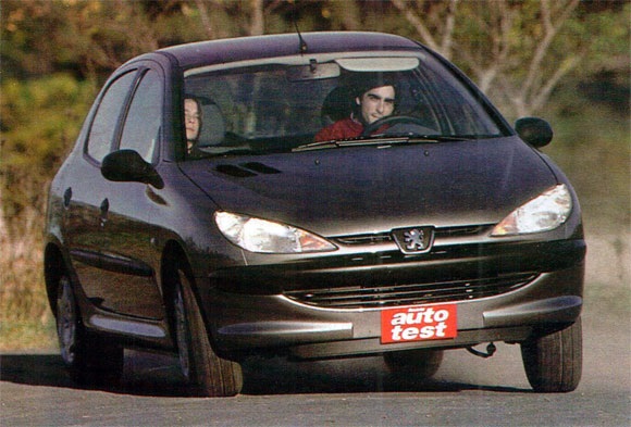Peugeot 206 XR 1.4 y Peugeot 206 XR 1.6 16v