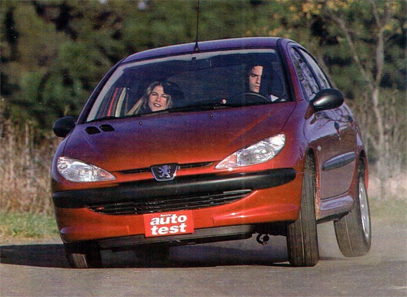 Peugeot 206 XR 1.4 y Peugeot 206 XR 1.6 16v